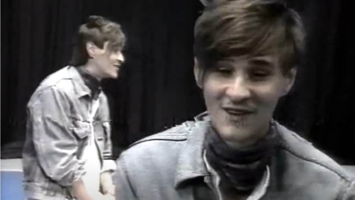 Bojan Pečar EKV gitarista.jpg