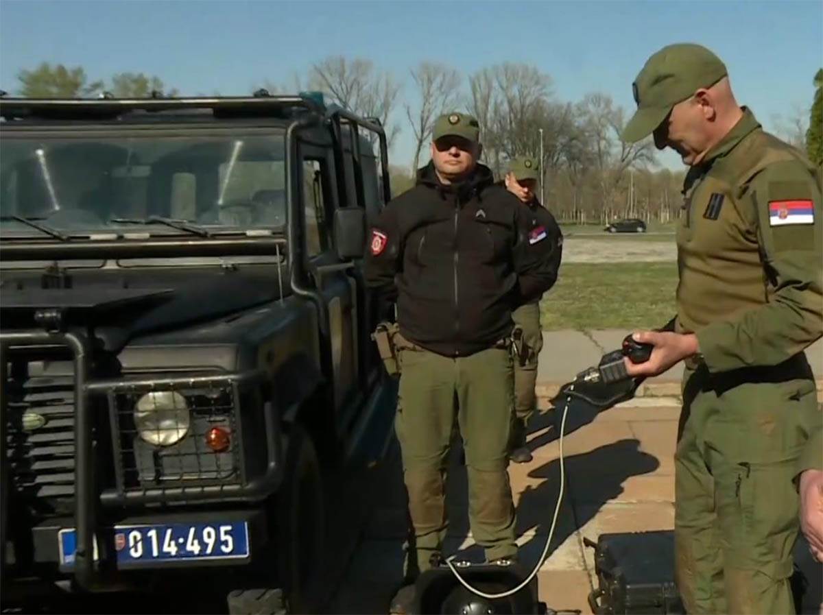 Zvučni top, Ivica Dačić