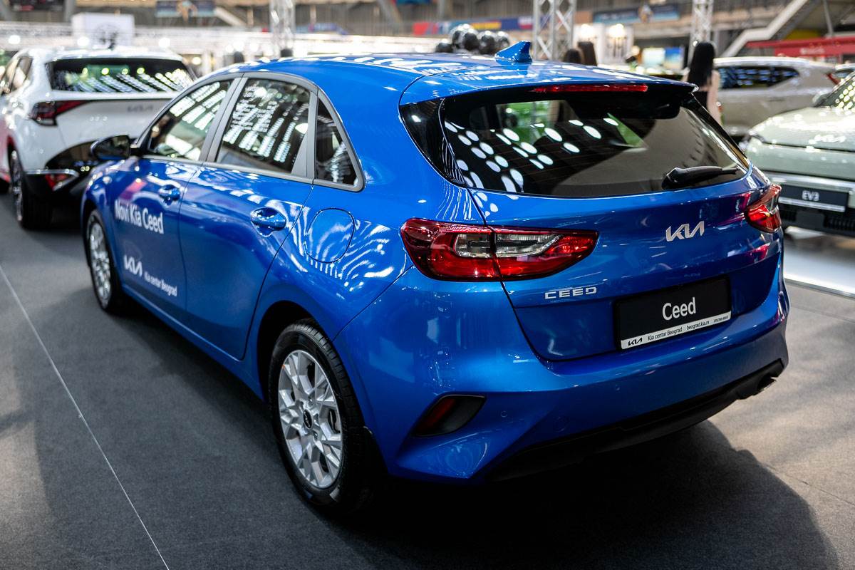 Kia Ceed (4).jpg