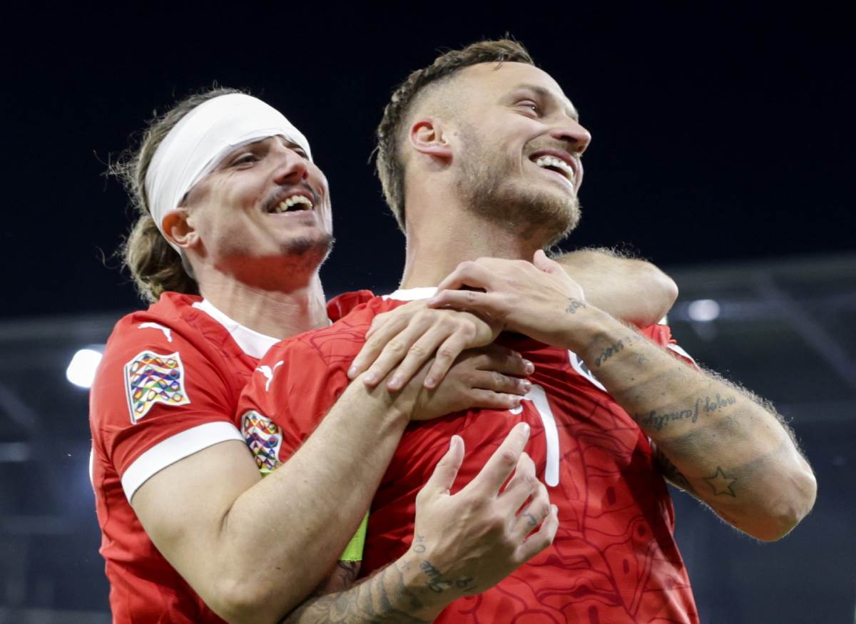 Marsel Sabicer i Marko Arnautović slave gol