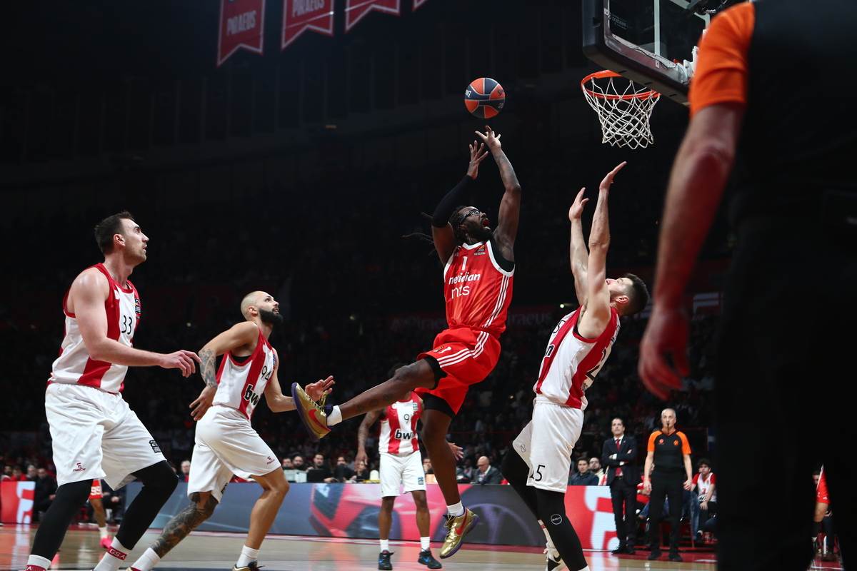 Vlade Đurović o Olimpijakos - Zvezda i Rokasu Gedraitisu