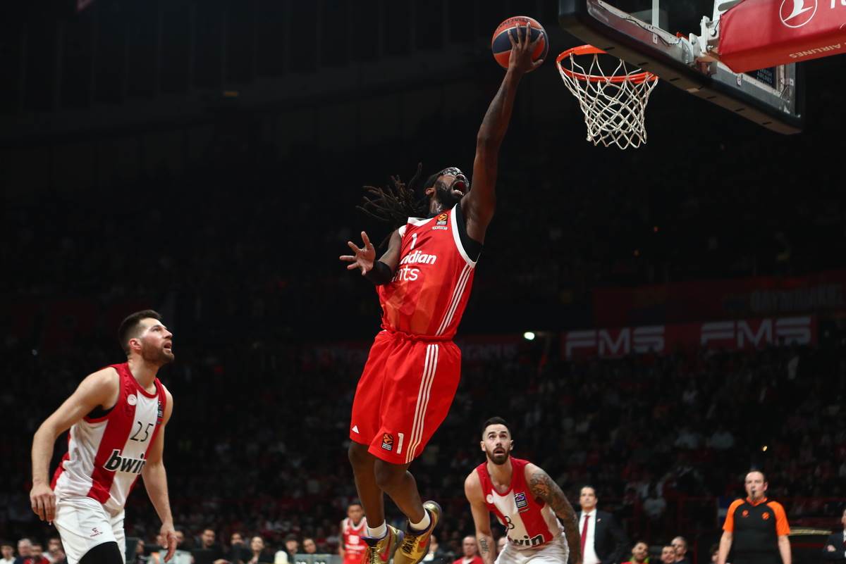 Olimpijakos Crvena zvezda (2).jpg