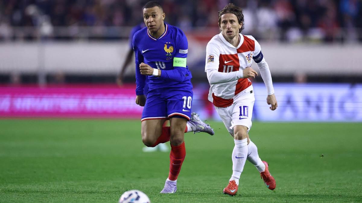 Kilijan Embape i Luka Modrić