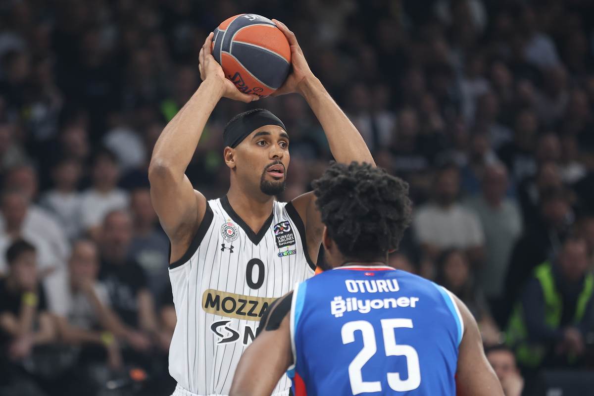 KK Partizan-Anadolu Efes (3).JPG