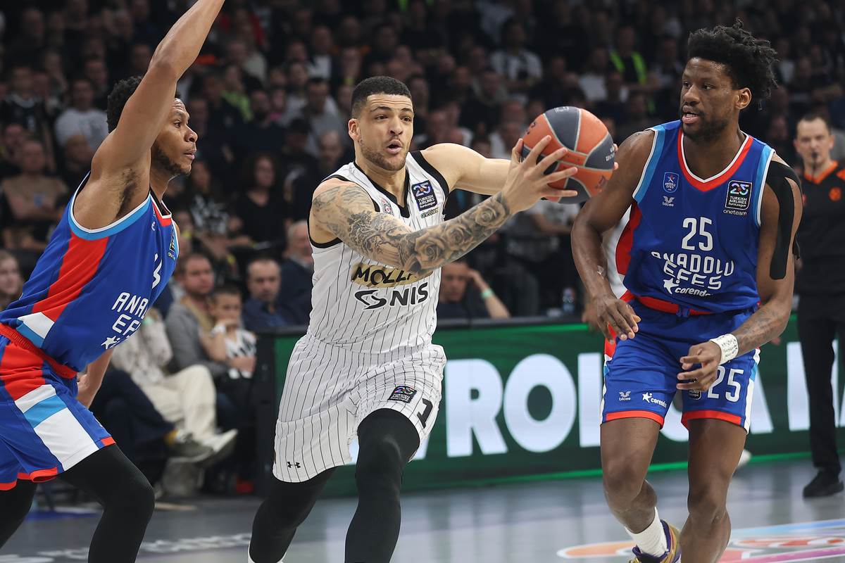 KK Partizan-Anadolu Efes (4).JPG