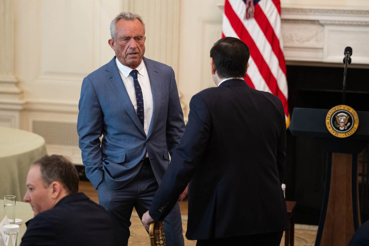 Robert F Kenedi u Beloj Kući