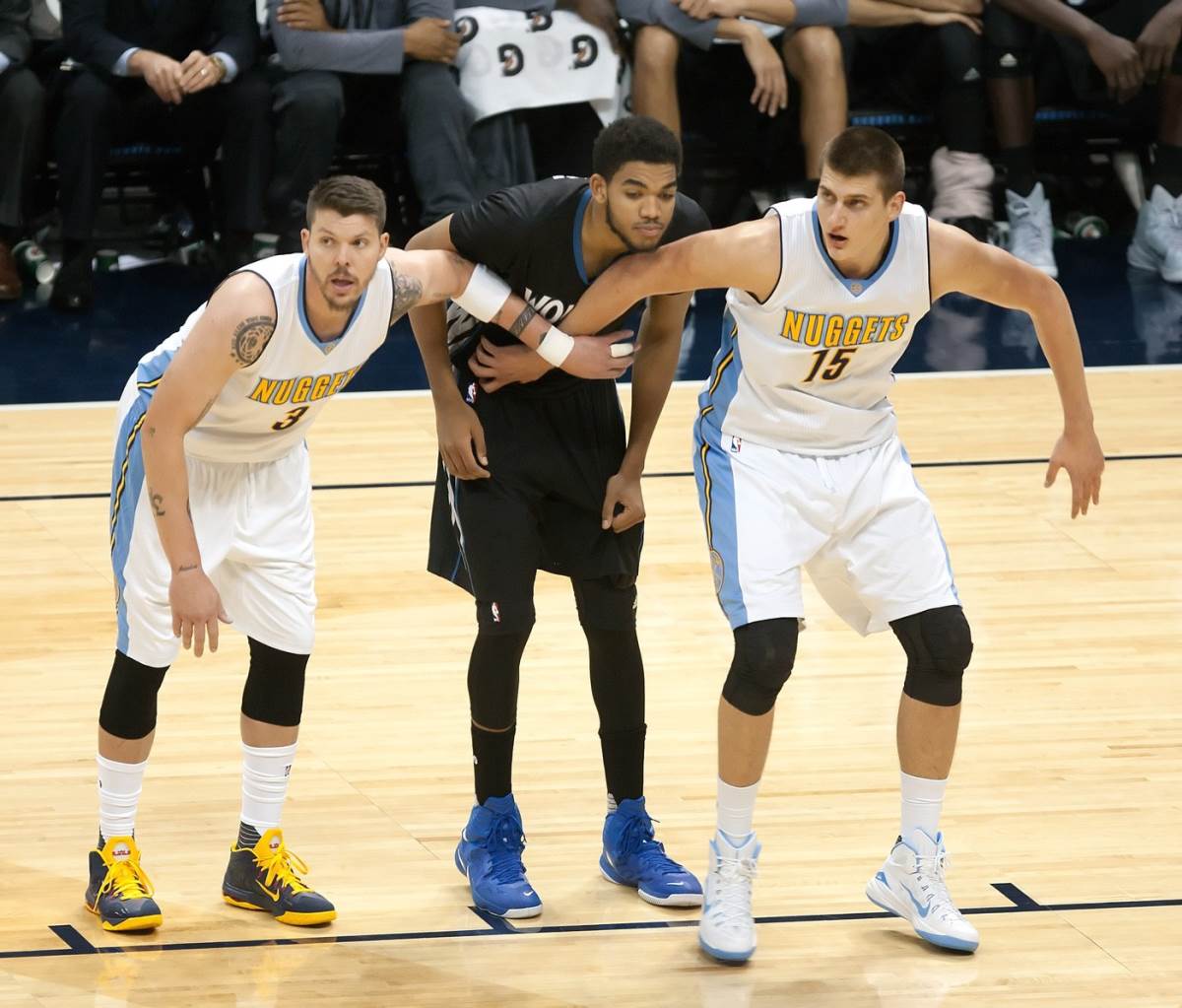 Nikola Jokić Majk Miler i Karl Entoni Tauns