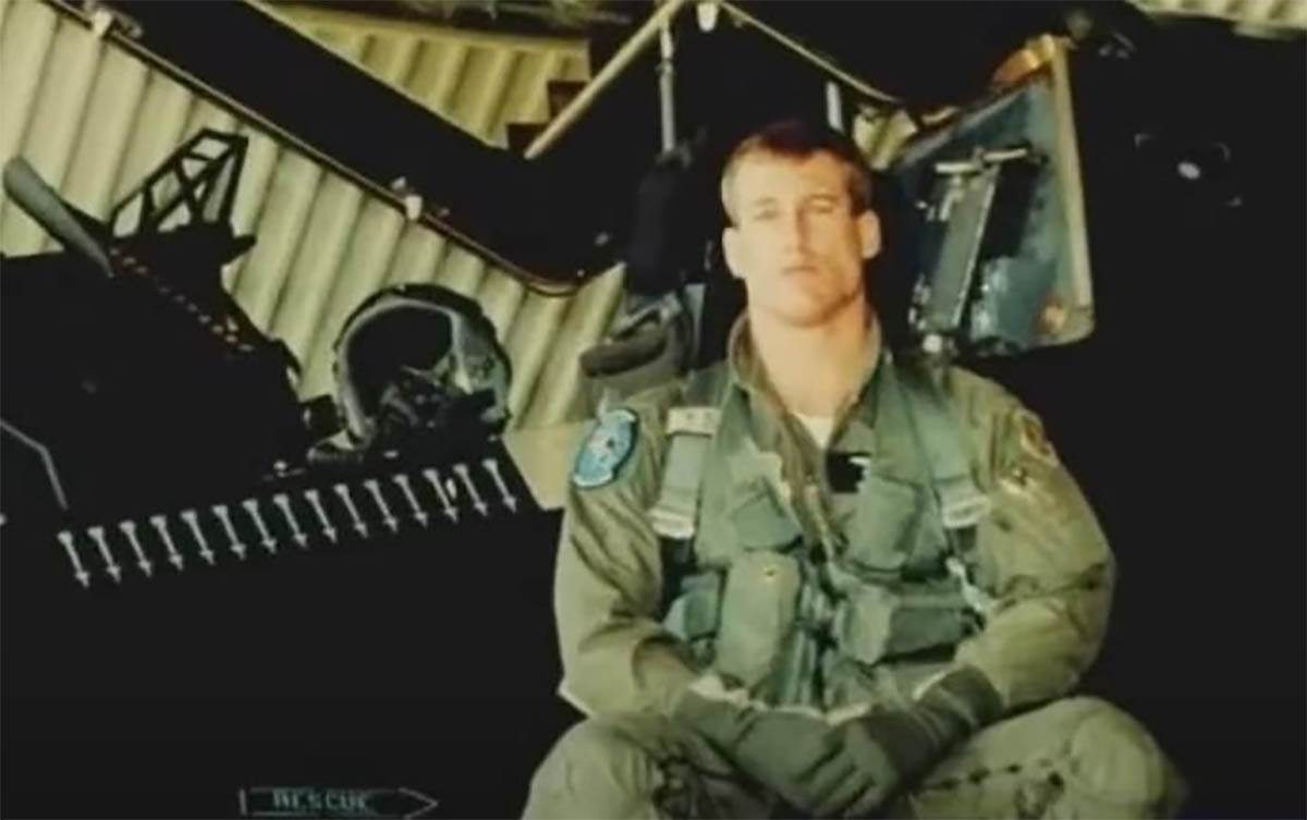 nevidljivi avion F-117s (4).jpg