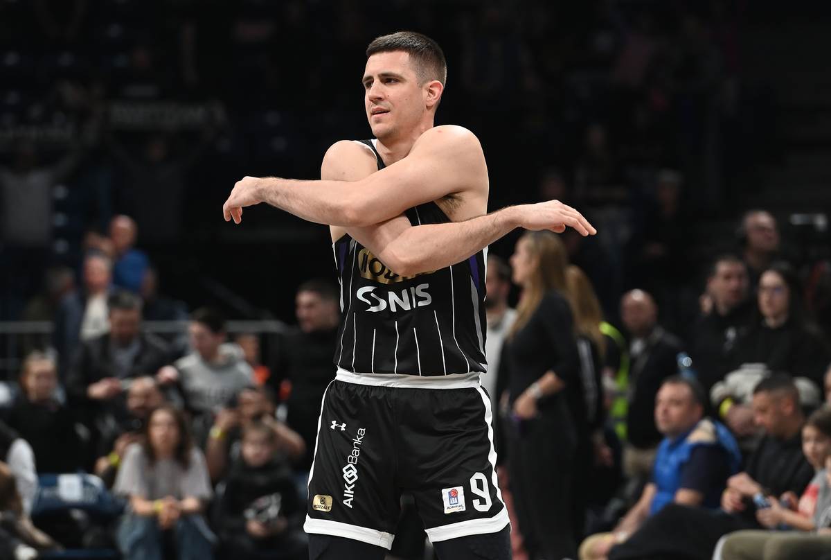 Vanja Marinković se zagreva