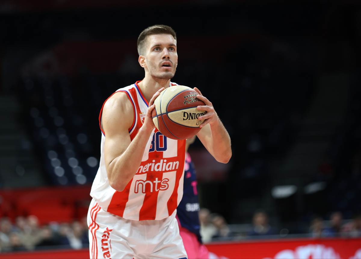 Filip Petrušev košarkas Crvene zvezde na utakmici Jadranske ABA lige protiv Mege