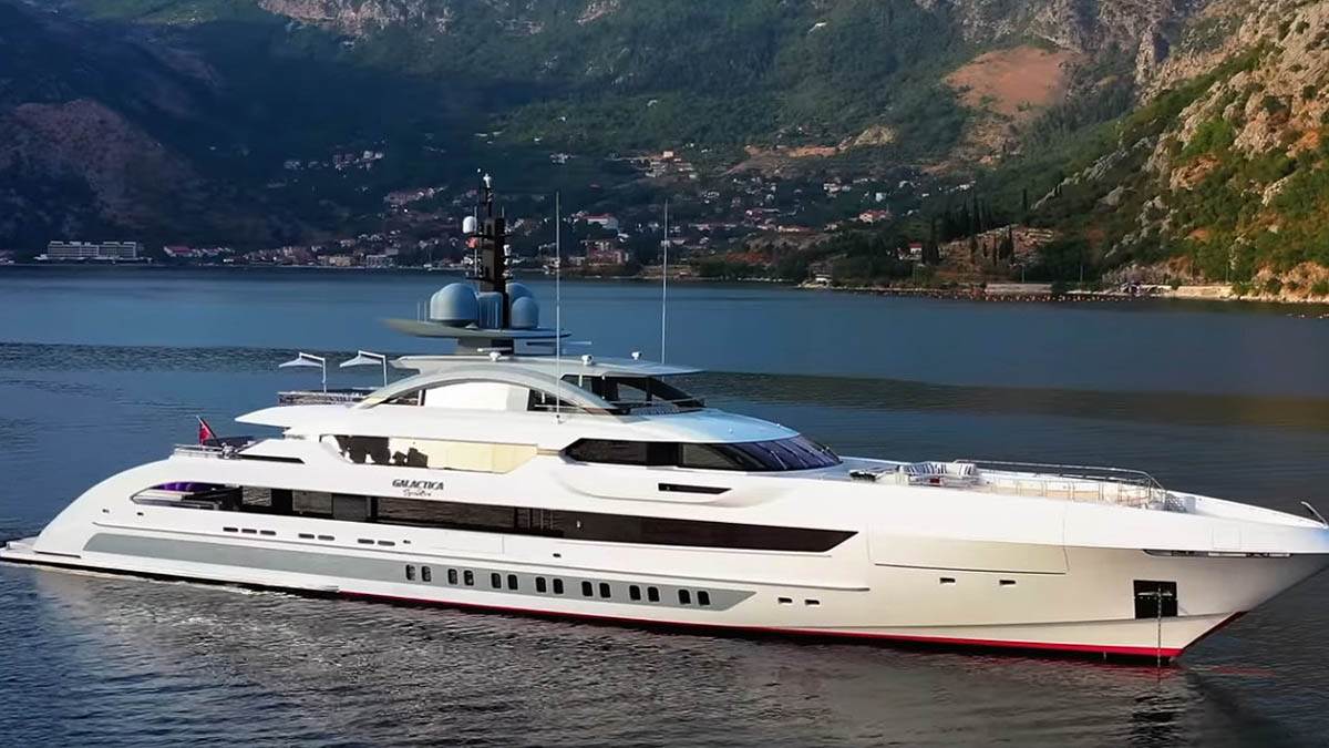 Jahta najbogatijeg Rusa (2).jpg