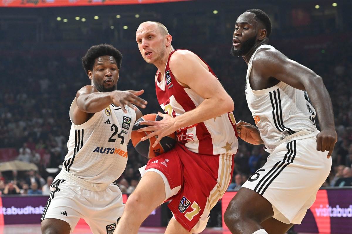 Izjava Janisa Sferopulosa pred Anadolu Efes