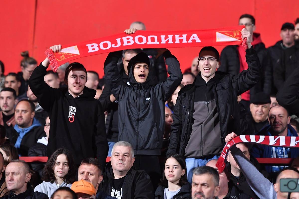 Crvena Zvezda - Vojvodina  (13).JPG