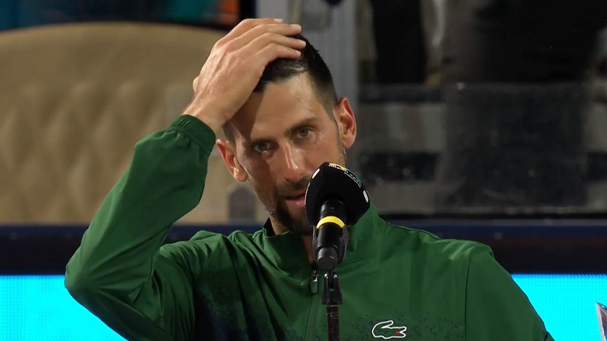 Novak Đoković drži govor Amerikancima posle poraza u Majamiju.