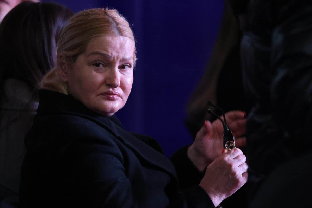 Ceca Ražnatović na komemoraciji bratu Viki Miljković sa kolegom iz Granda