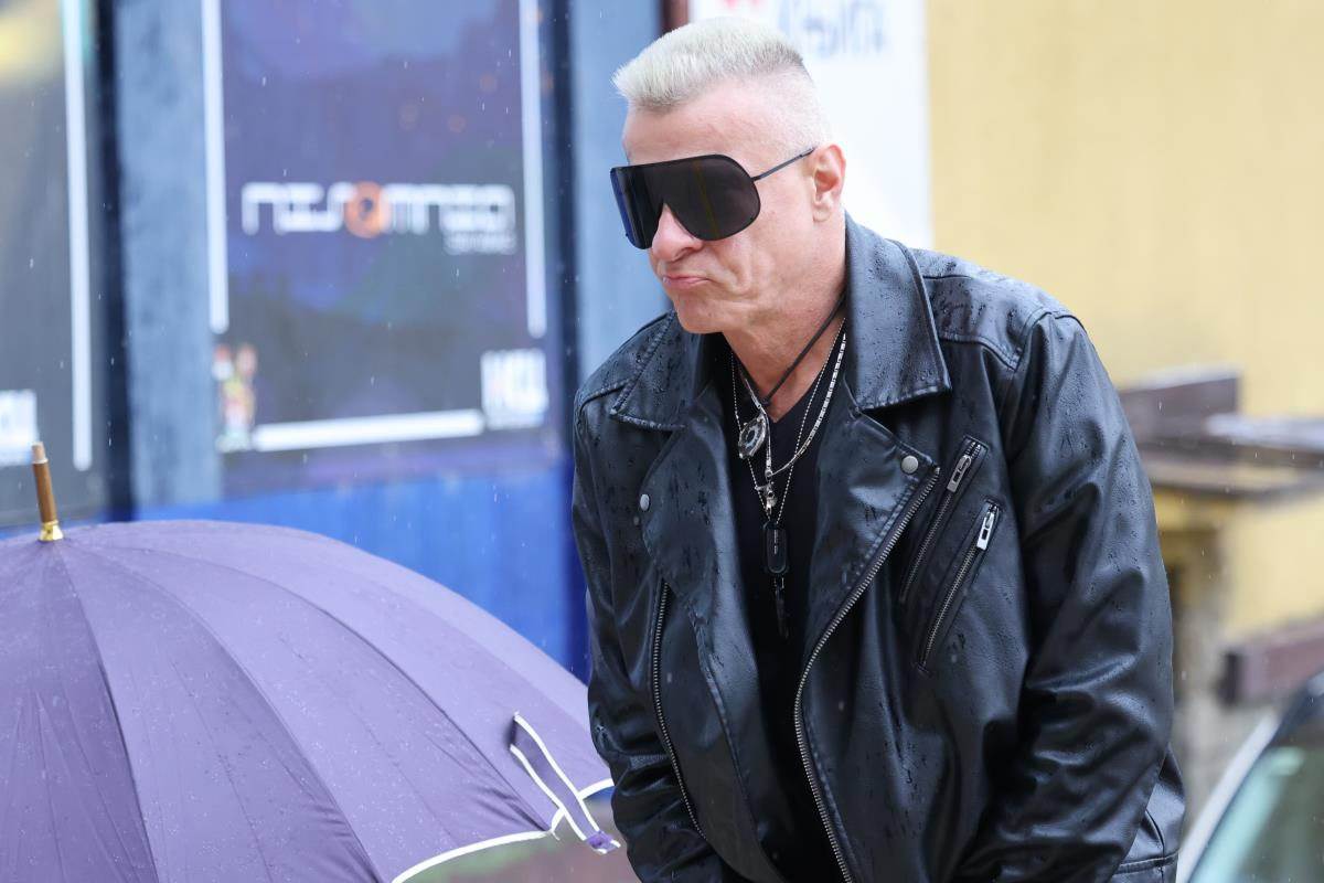 Ceca Ražnatović na komemoraciji bratu Viki Miljković sa kolegom iz Granda