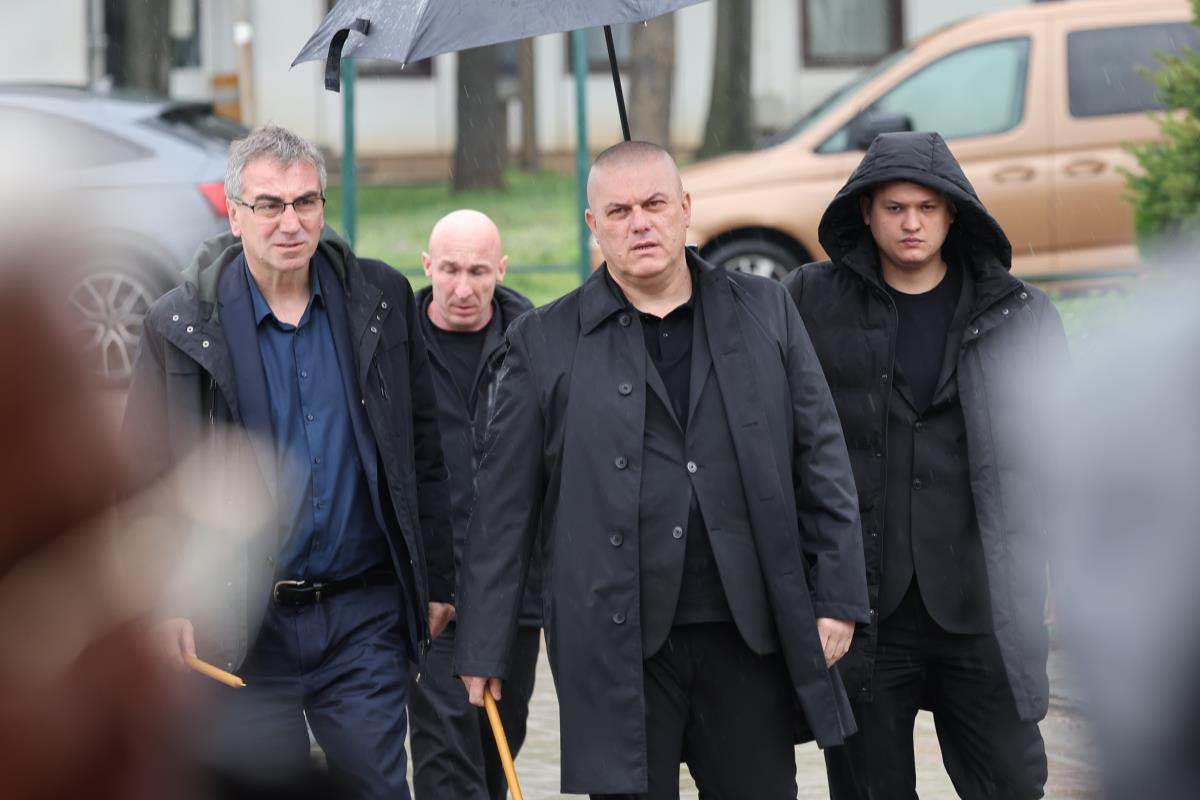 Viki Miljković sahrana brata Vladice 5.jpg