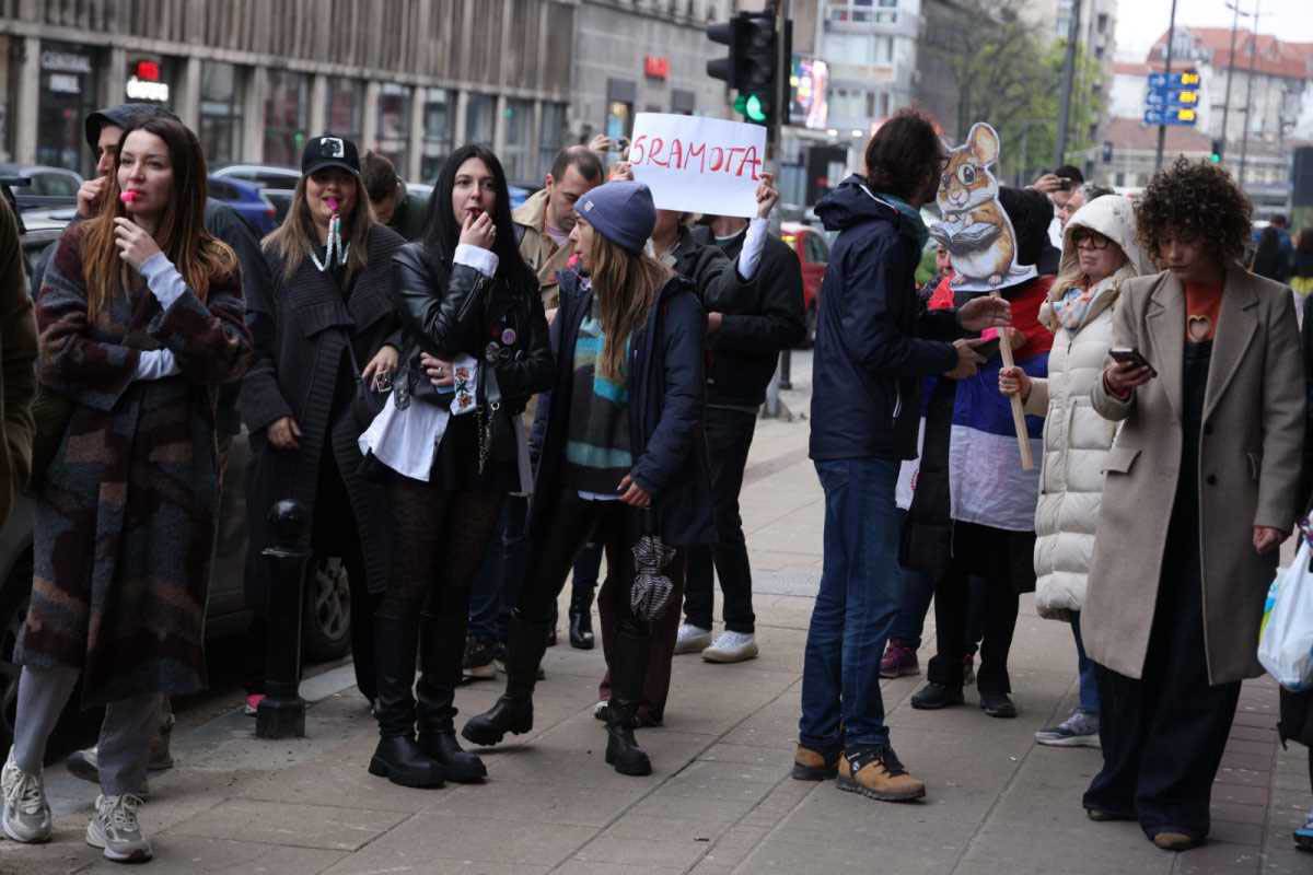 napad na redakciju Kurira (17).jpg