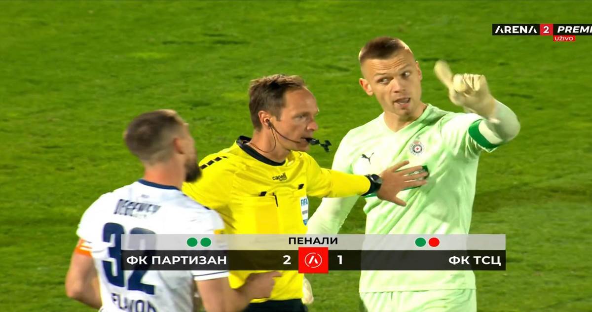 Miloš Degenek provokacija na meču sa Partizanom (3).jpg