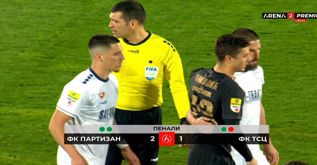 Miloš Degenek provokacija na meču sa Partizanom (11).jpg