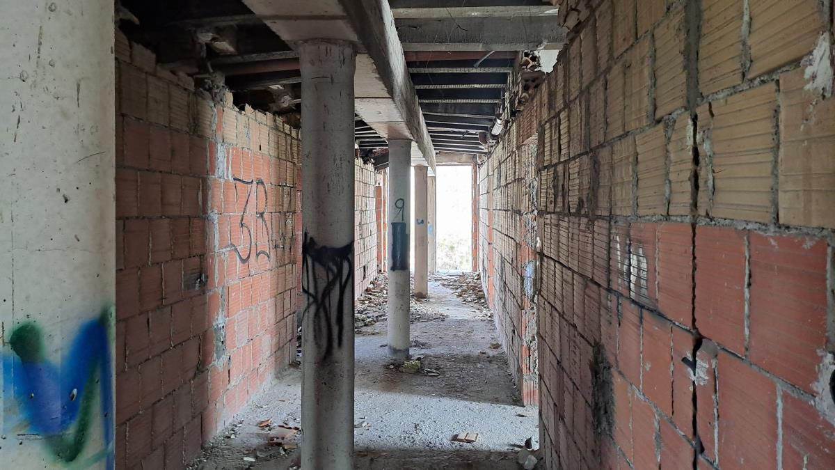 Hotel Željka Ražnatovića Arkana na Zvezdari propada