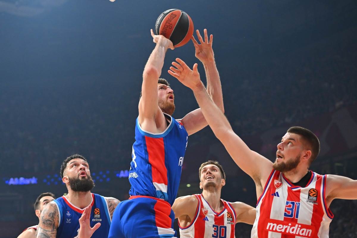 Protiv koga Partizan i Zvezda igraju van Arene?