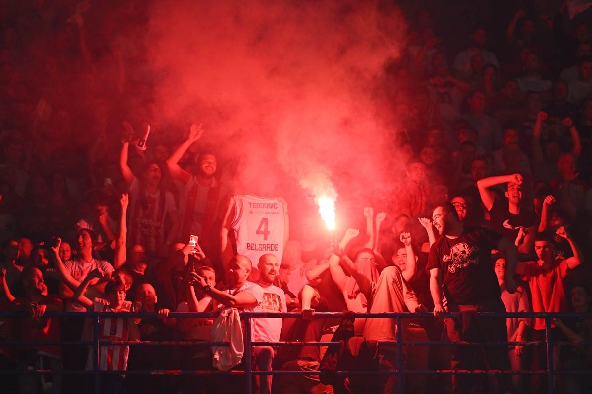 Crvena zvezda Efes (2).JPG