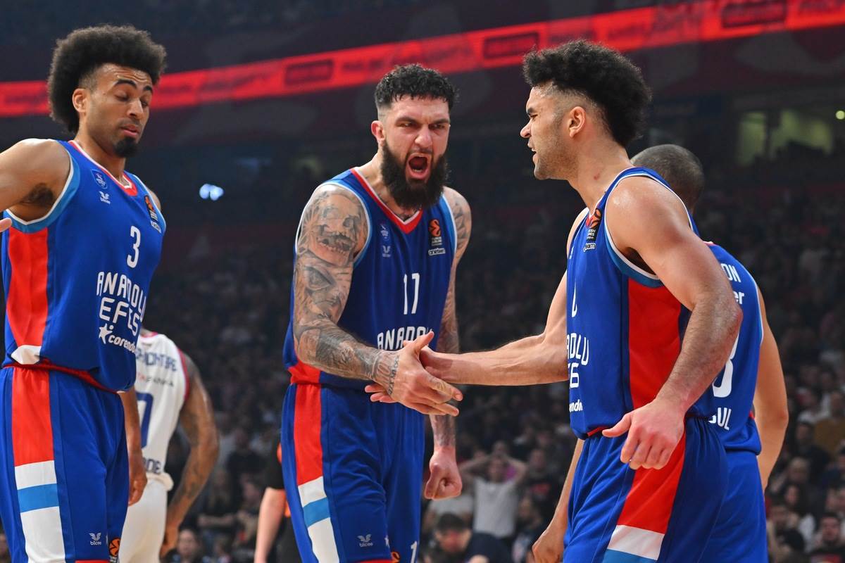 Crvena zvezda Efes (3).JPG