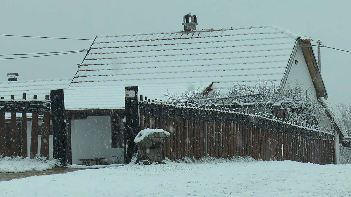 sneg i mećava u aprilu (1).jpg
