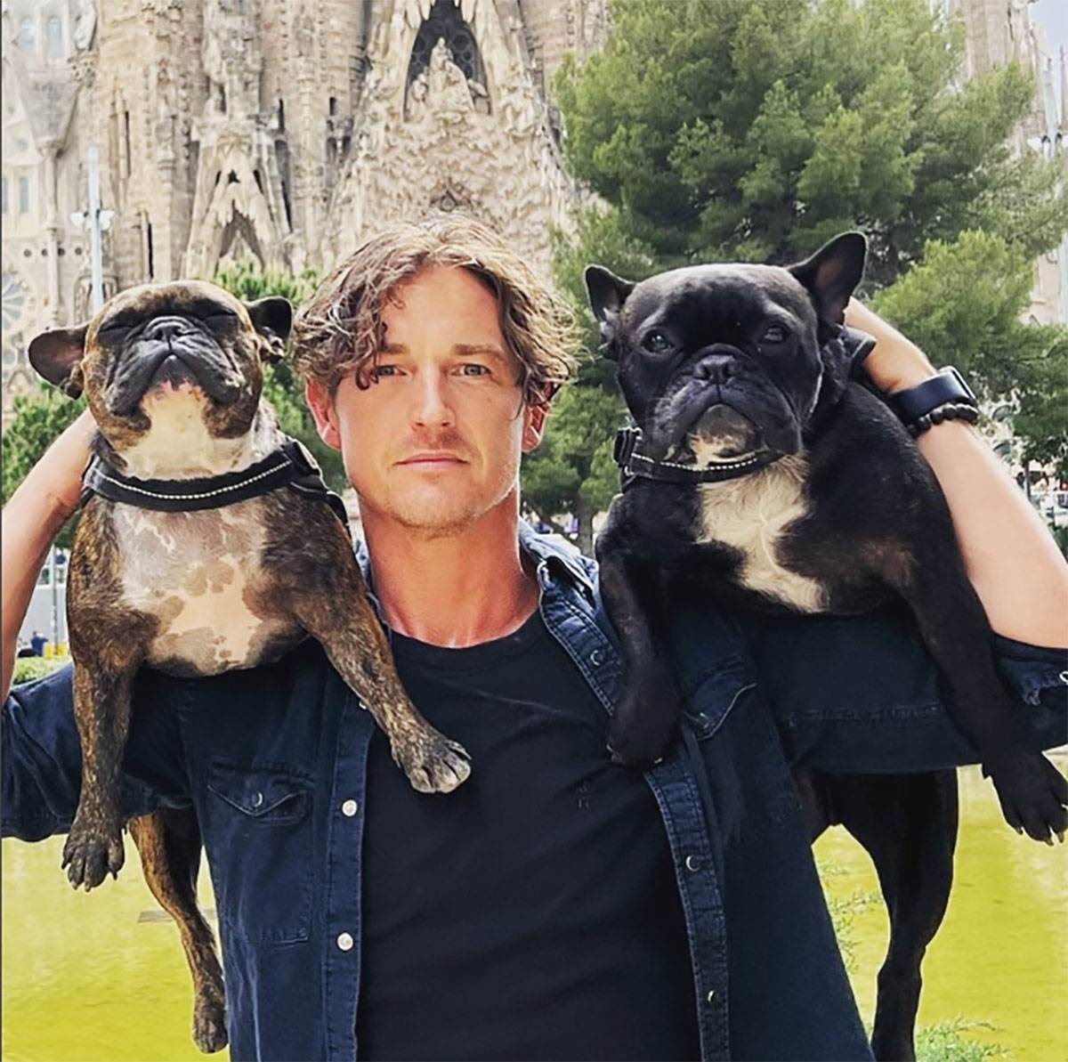 Kreg Ejnsvort telohranitelj Dejvid Bekam (3).jpg