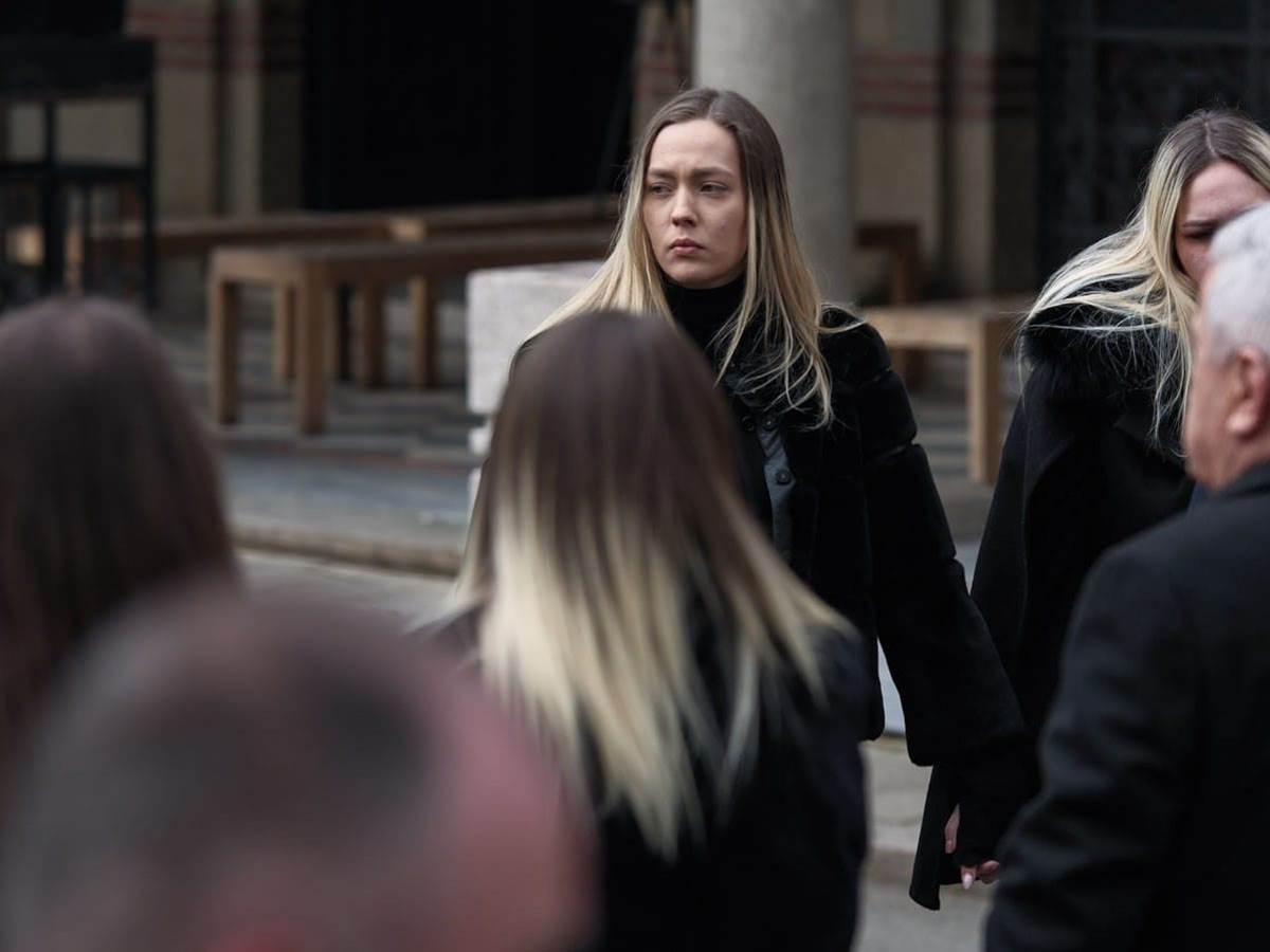 Veljko Ražnatović sa Bogdanom na sahrani Željka Rutovića