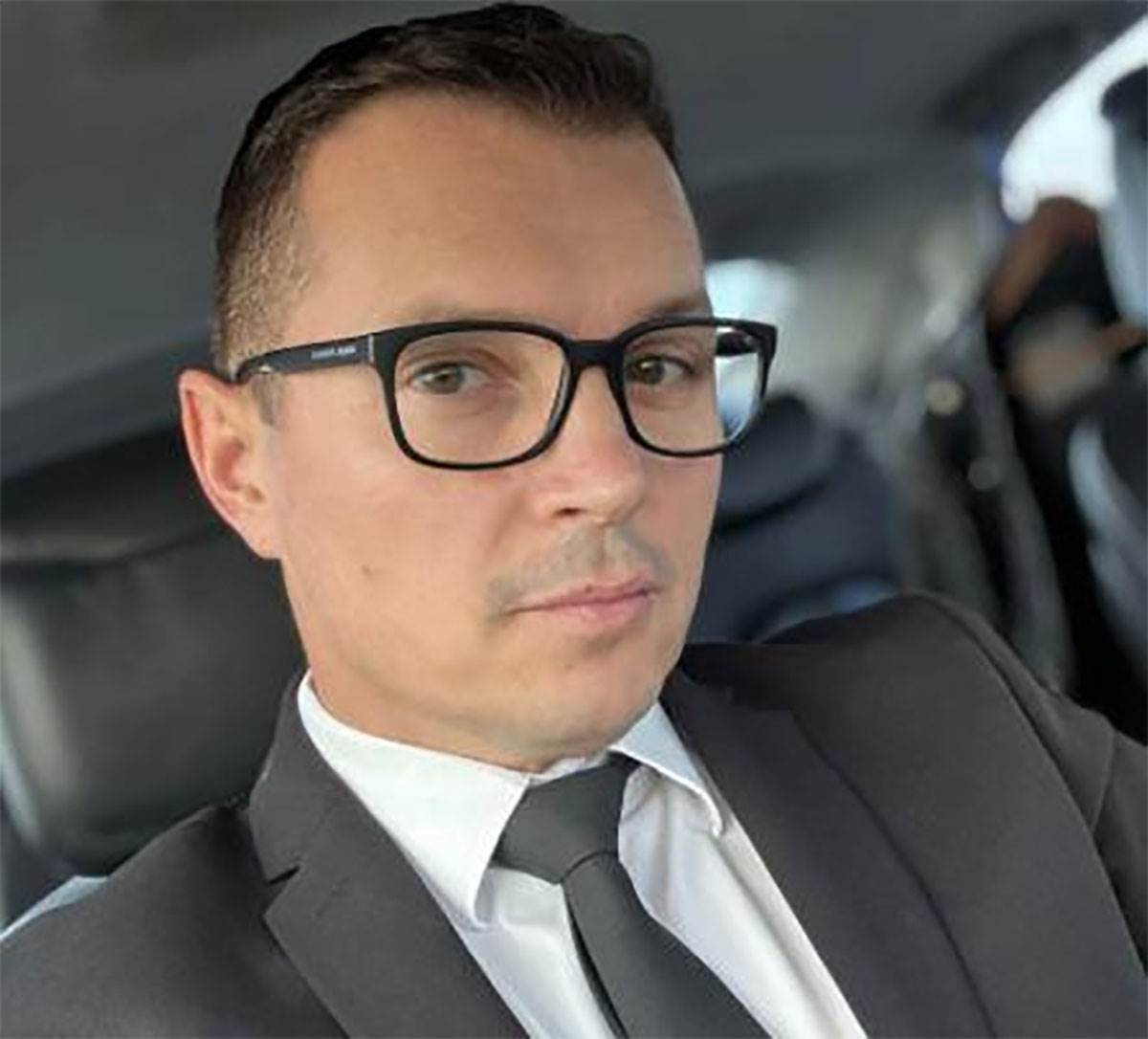 Srećko Krečar pevač