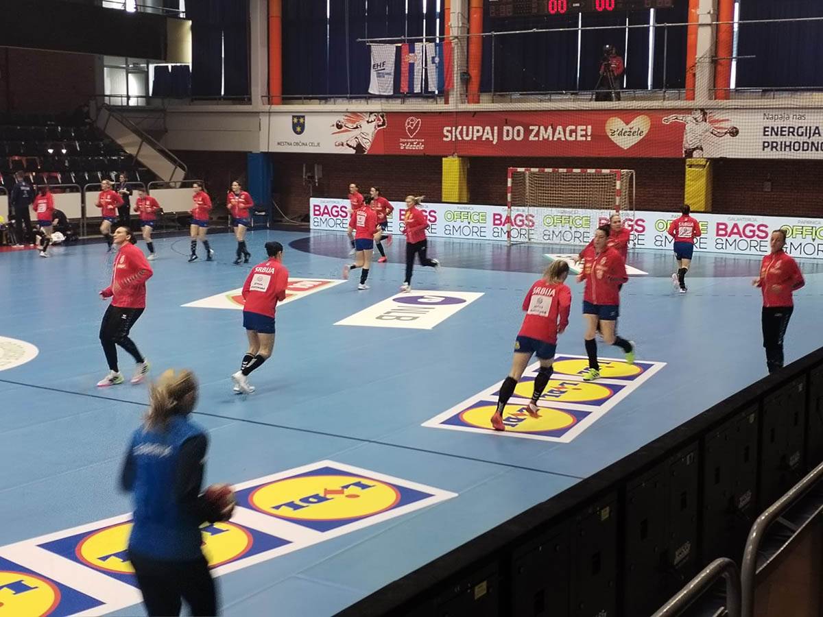 Slovenija - Srbija rukomet (1).jpg