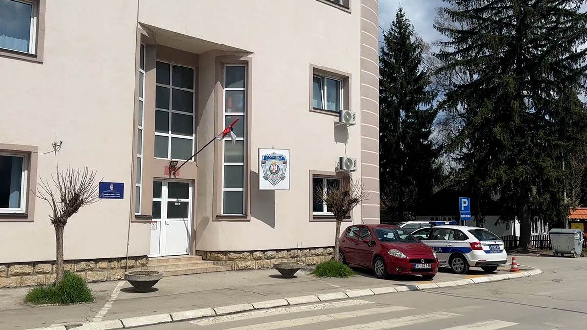 Muškarac, policija, Kosjerić, samoubistvo