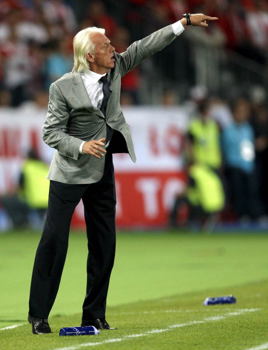 Leo Benhaker (3).jpg