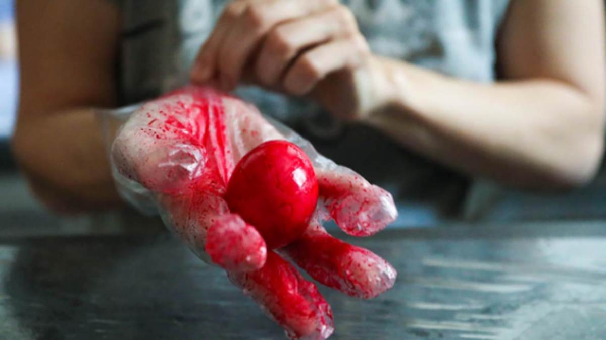 Farbanje jaja veliki petak Uskrs