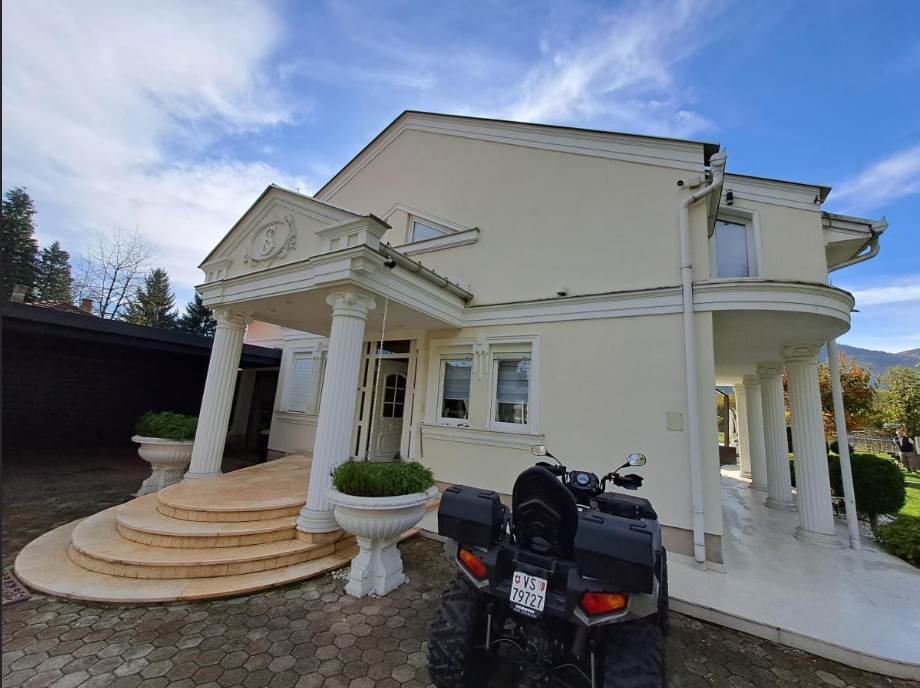 Kuća Šerif Konjević  (6).png