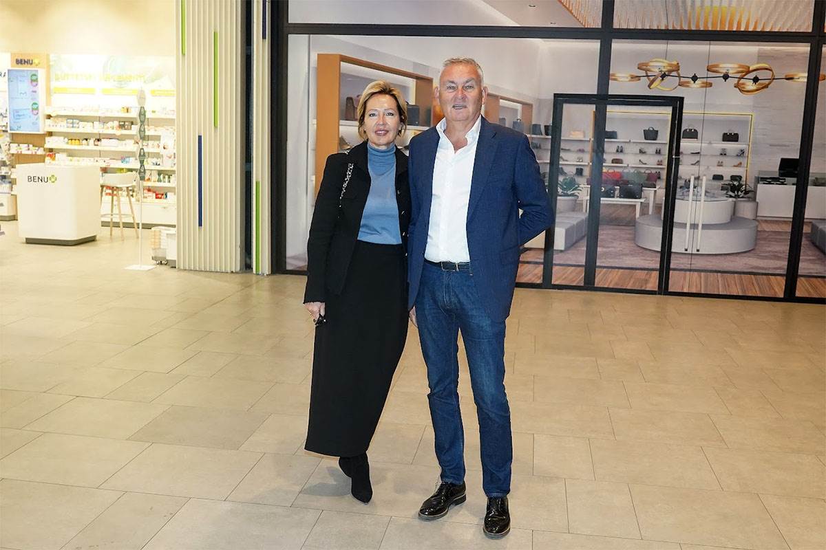 Dragana Ivanovic, Miroslav Ivanovic, ).jpg