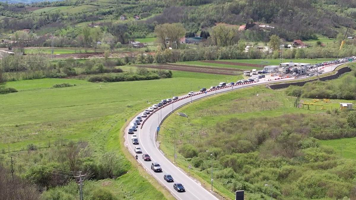 cacak-praznici-kolaps (5).jpg