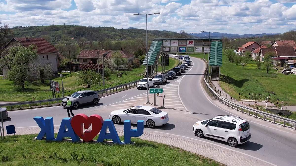 cacak-praznici-kolaps (1).jpg