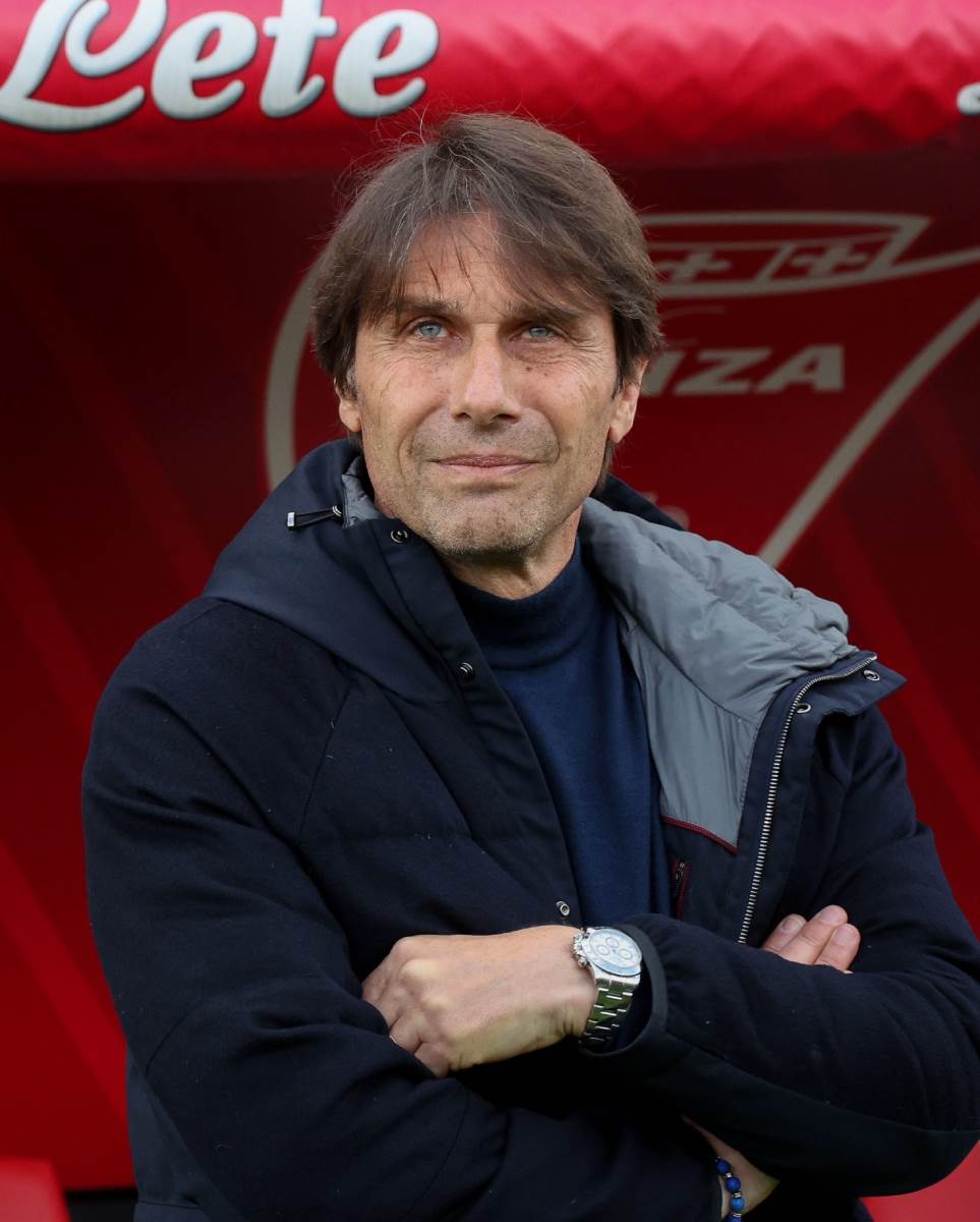Antonio Konte na klupi Napolija
