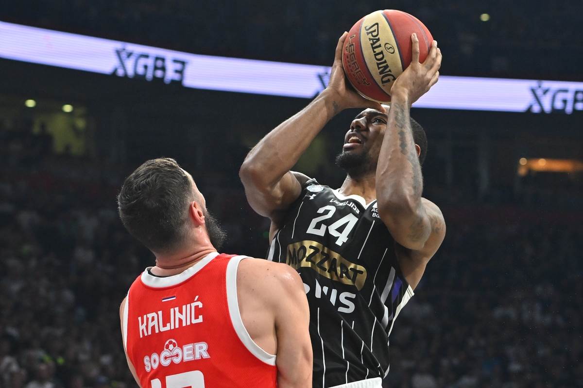 Partizan - Crvena zvezda (39).JPG