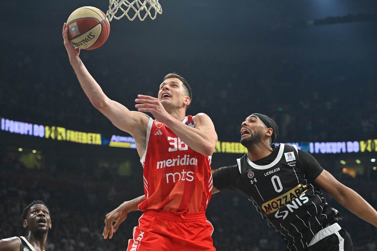 Partizan - Crvena zvezda (11).JPG