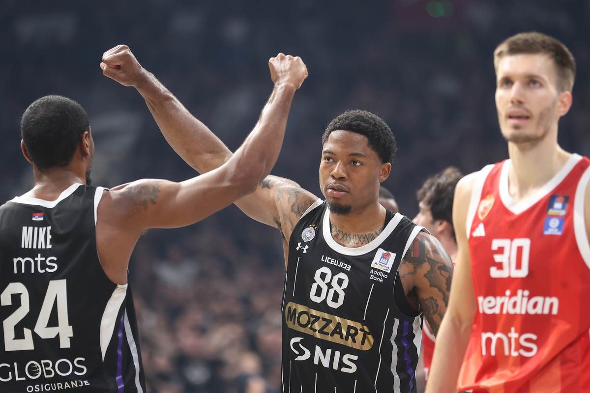 Crvena Zvezda - Partizan Derbi (1).JPG