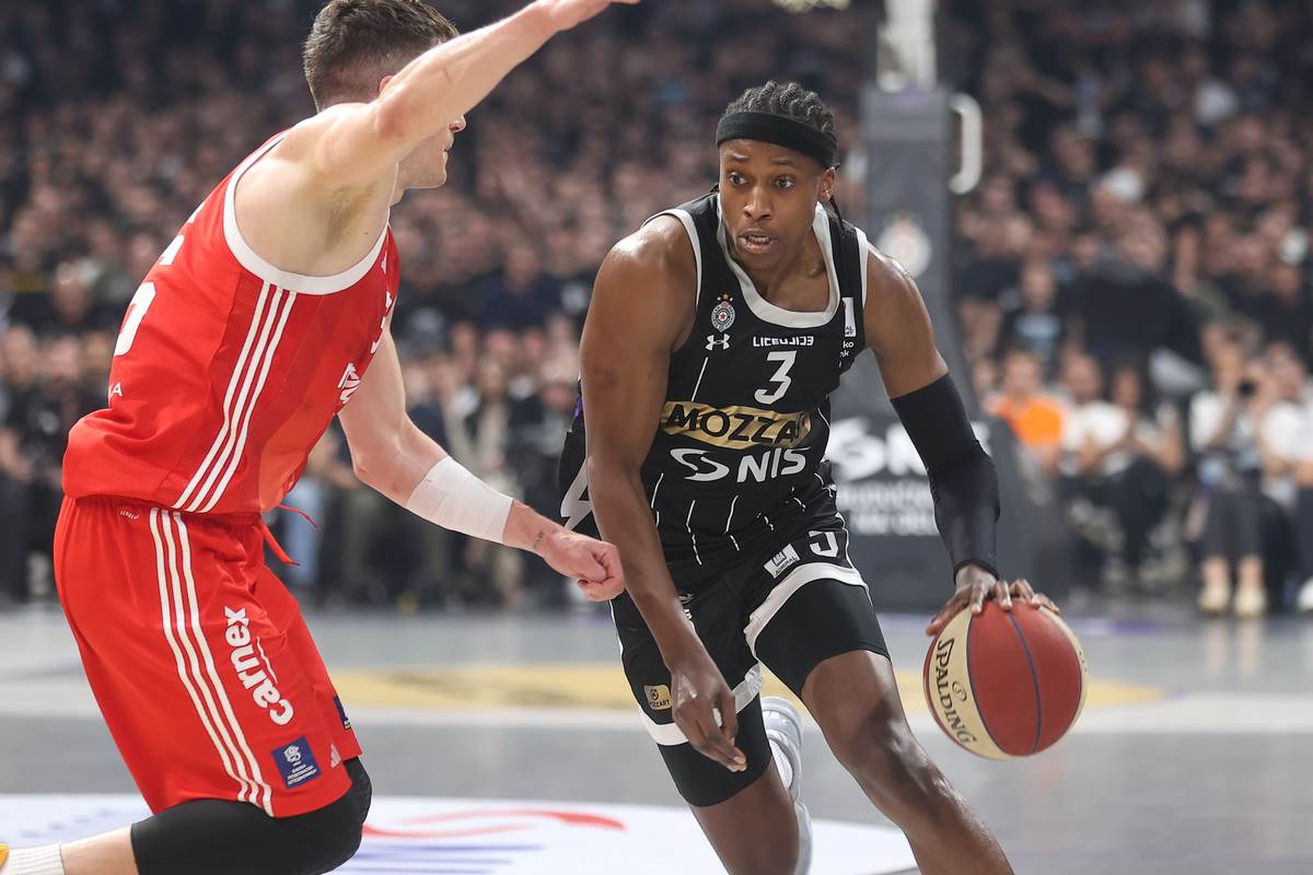 Crvena Zvezda - Partizan Derbi (5).JPG