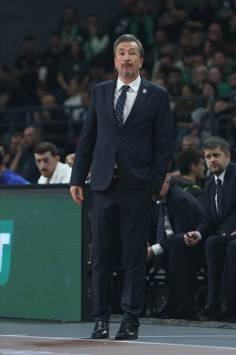 Panatinaikos Efes (3).jpg