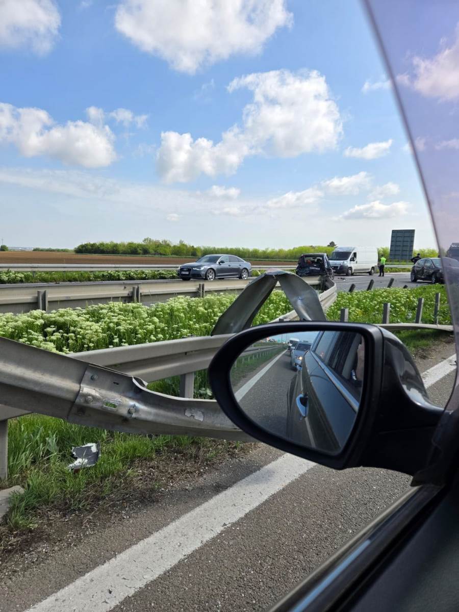 Saobraćajna nesreća kod aerodroma (8).jpg