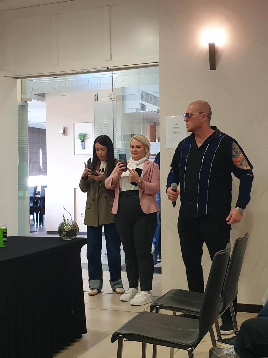 Zvezde 90-ih najavljuju Mega Dance koncert u Hangaru 11.jpg