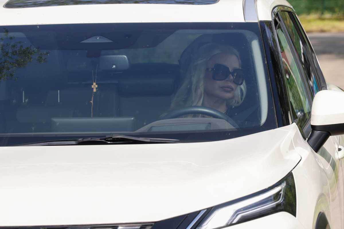 Majka Tee Tairović stigla na ćerkino venčanje (6).jpg