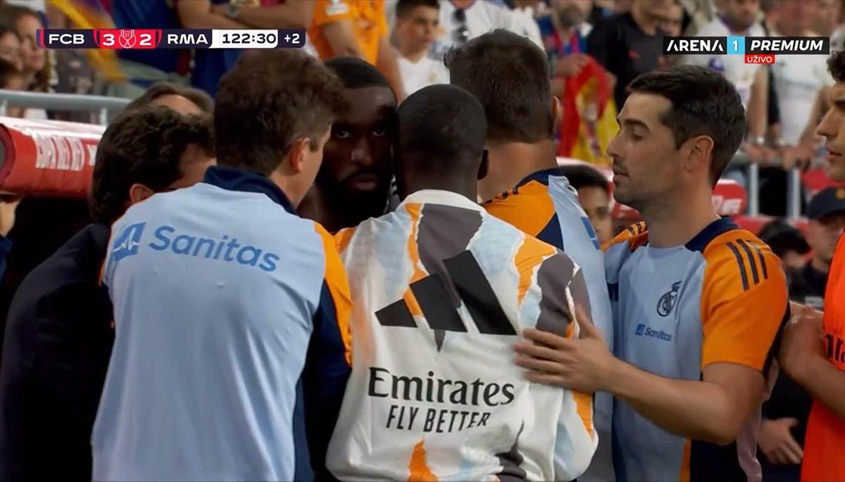 Ridiger hteo da bije sudiju  (1).jpg